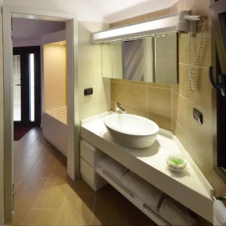 Resort Calanica 4*