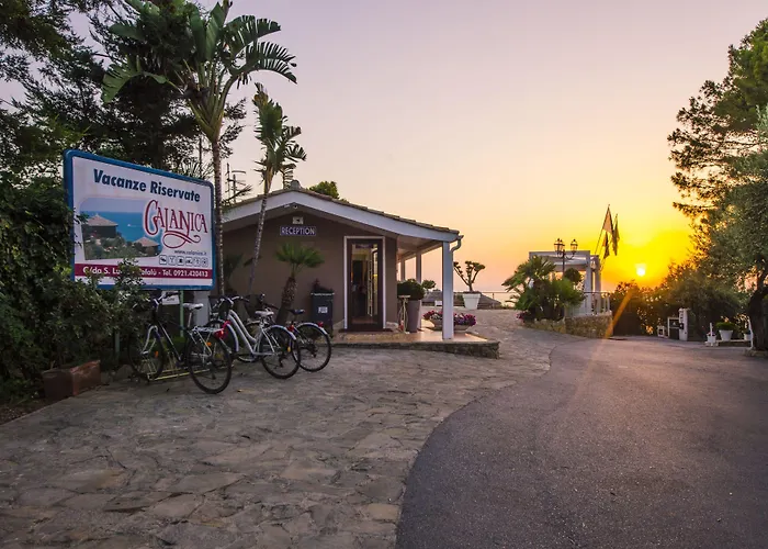 Calanica Чефалу