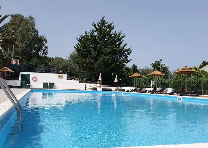 Курортний комплекс Calanica