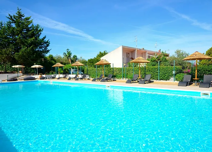 Курортный комплекс Calanica 4*