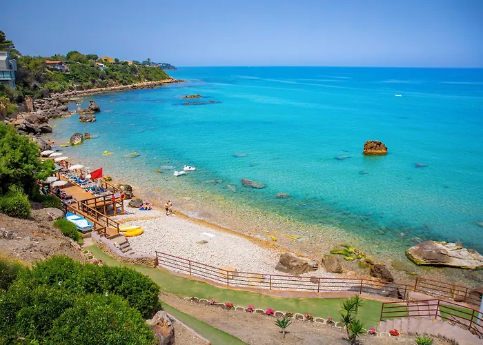 Calanica 4* Чефалу