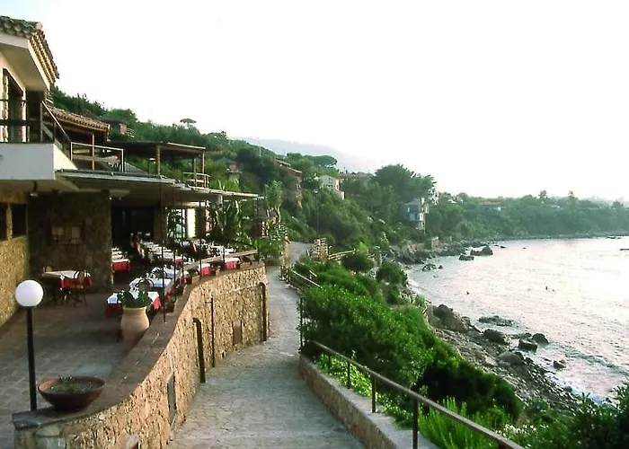 Calanica Курортный комплекс Чефалу