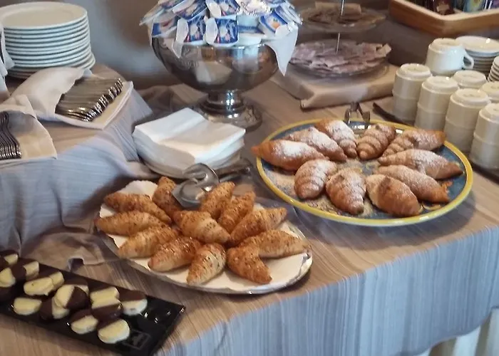 Курортний комплекс Calanica 4*