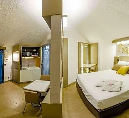 Calanica 4*
