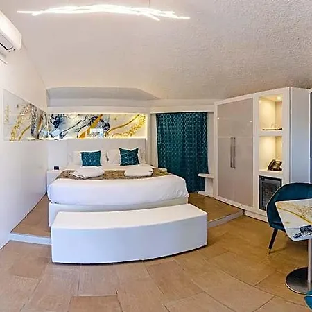 Calanica Resort 4*