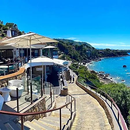 Calanica 4*