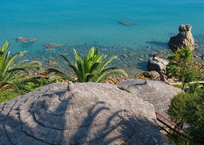 Calanica 4* Чефалу