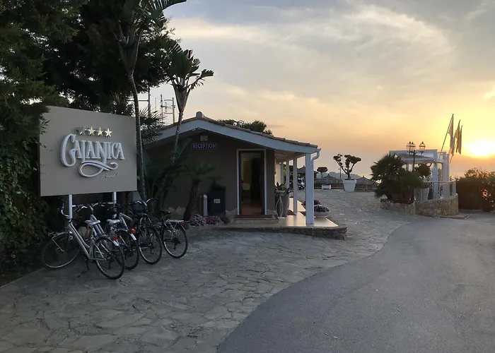 منتجع Calanica تْشيفالو