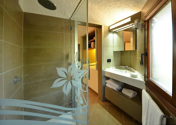 Calanica تْشيفالو